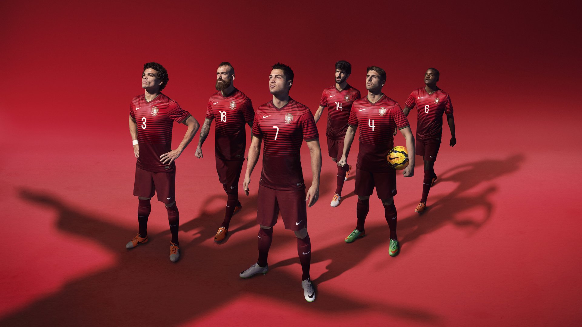 世界杯狂热夜:精彩瞬间点燃全场!,世界杯夜宵